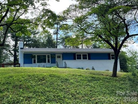 Photo of 33 Pinehurst Road, Asheville, NC 28805 (MLS # 4374553)