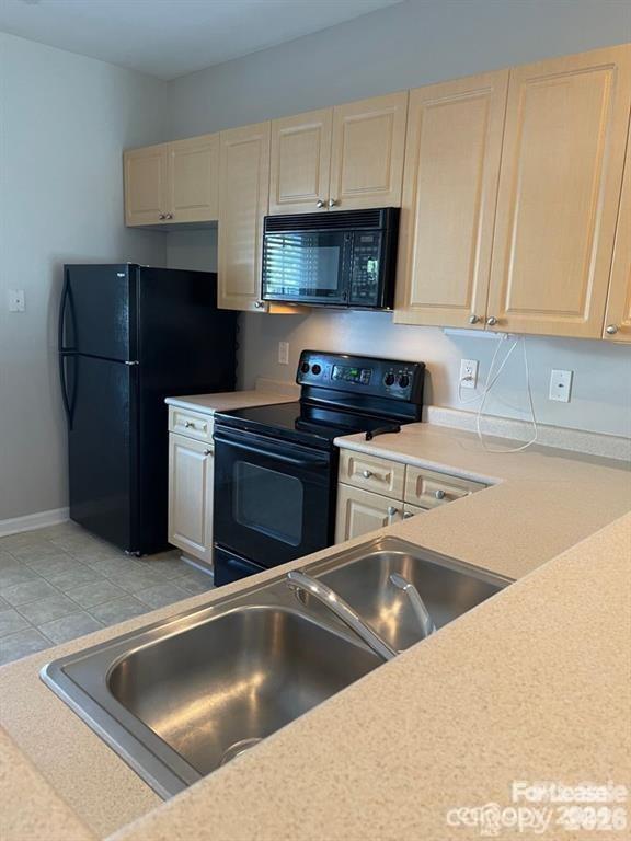 Coventry Court Townhomes - Residential