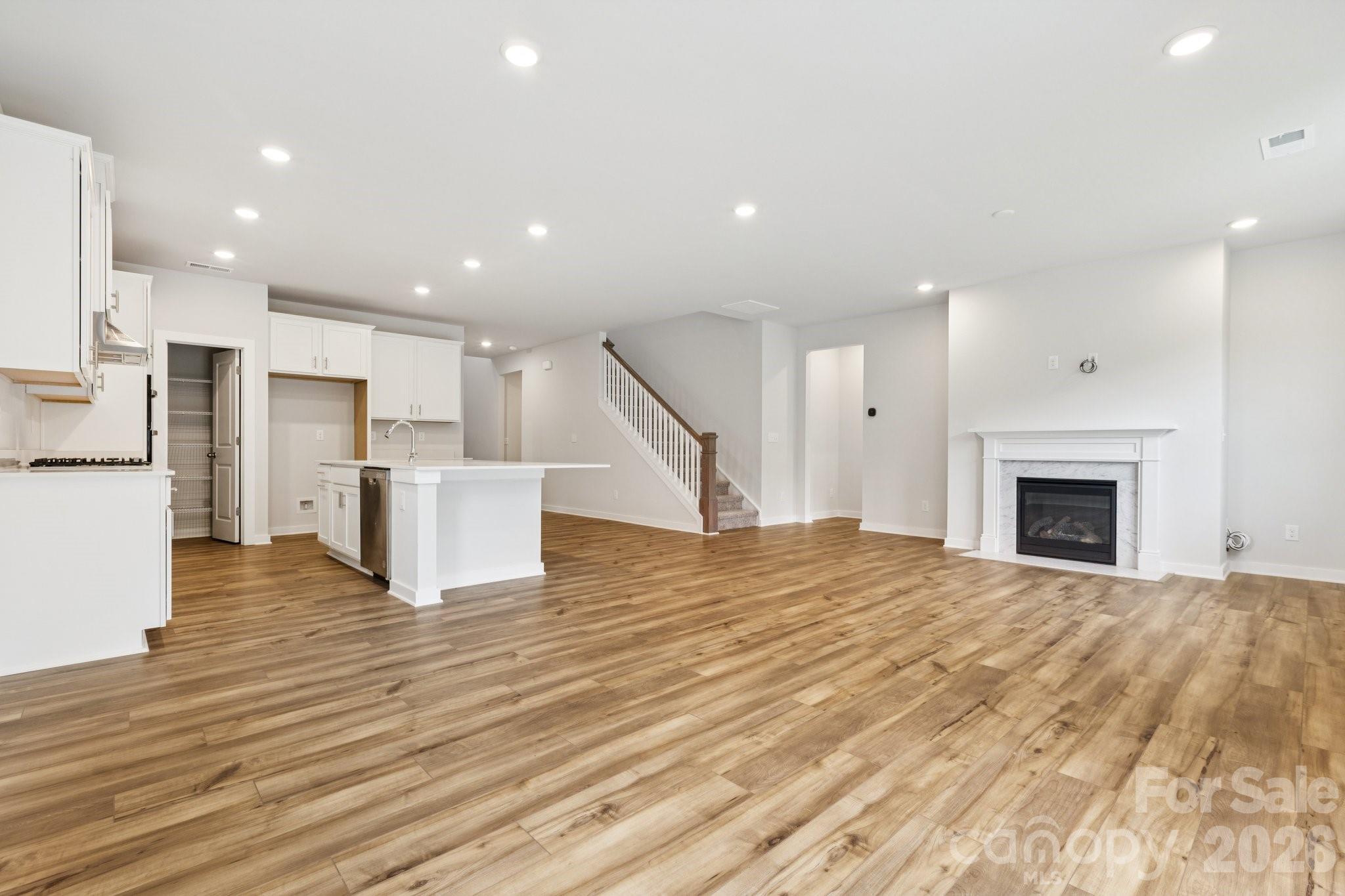 Cannon Manor - Residential