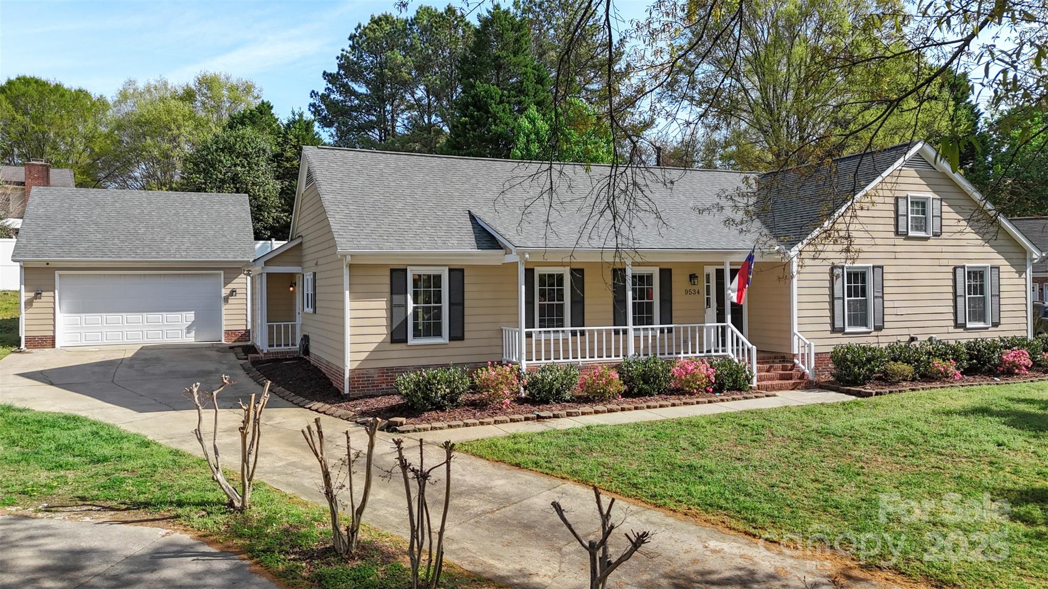 9534 Banwell Lane