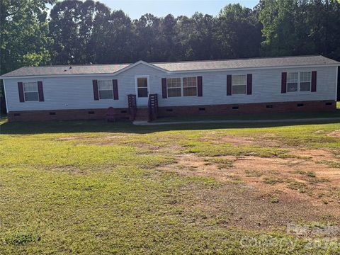 Photo of 9385 US Highway 52 Highway N, Wadesboro, NC 28170 (MLS # 4381294)