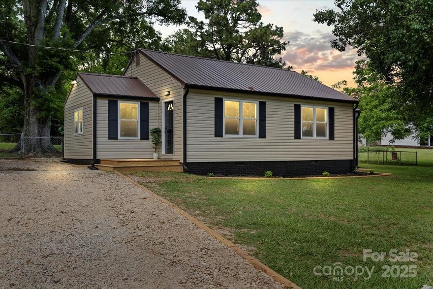 This thoughtfully remodeled 3bed, 2bath home is nestled on a level 0.58-acre lot w/ a fully fenced in backyard, perfect for summer BBQs gatherings, & outdoor enjoyment for you & your furry friends. Inside, you'll find fresh paint, NEW doors, NEW soft closed kitchen cabinets, granite countertops in kitchen w modern blk cabinet pulls, touchless kitch faucet, hood vent to vent out cooking smells, new flooring throughout. Bathrooms have beautiful wall to ceiling tile w niche, handheld shower heads, quartz countertops. Additional recessed lighting throughout provides the home with lots of light. Have peace of mind, all major systems are newer!! NEW Windows & HVAC which helps w energy efficiency, New Gutters, Water heater 2022 & Durable Metal Roof about 4 years. Detached carport w/ additional storage room is equipped w/ electricity—ideal for tools & hobbies. No HOA & well maintained neighborhood. Homes like this don’t last long,