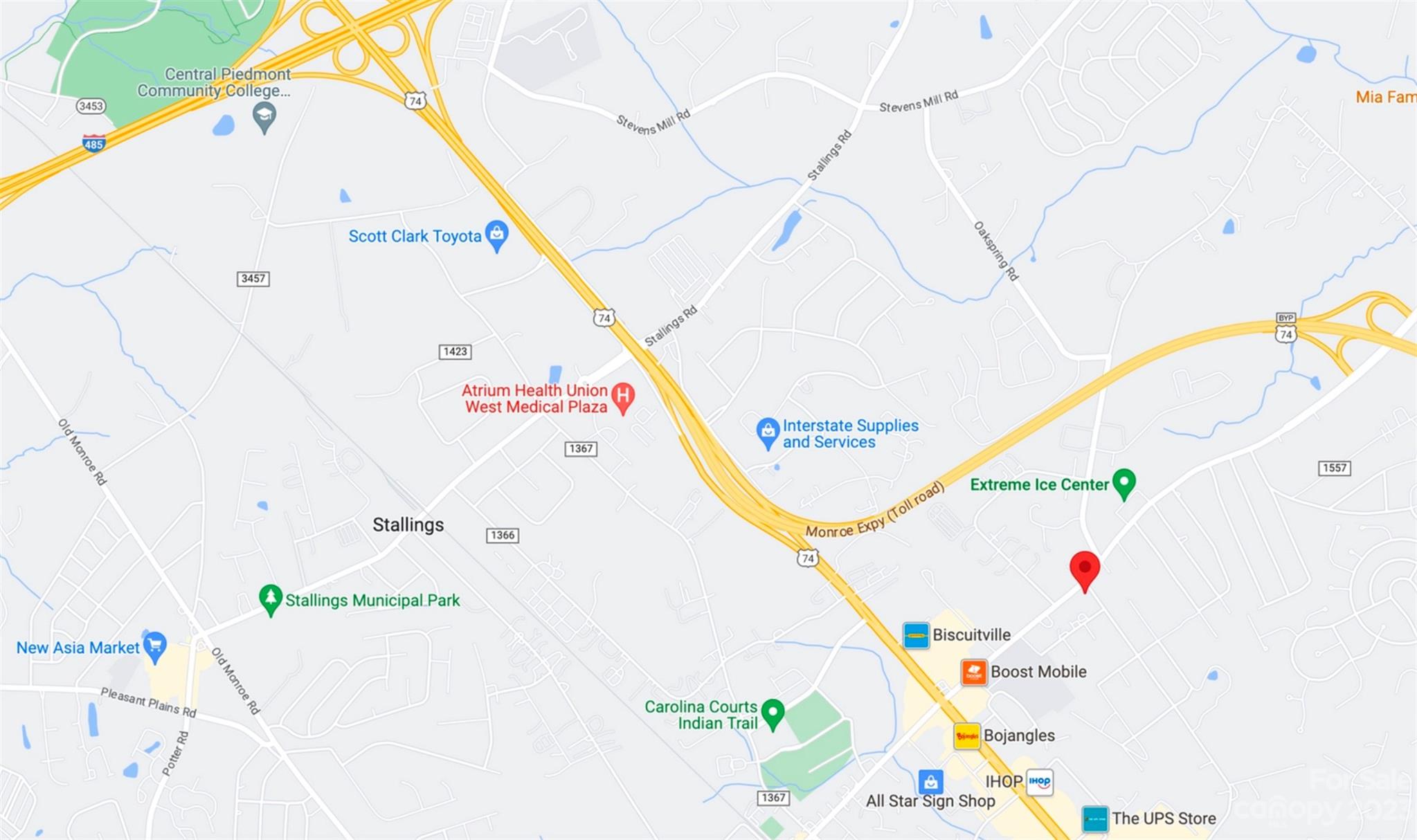 Main image without alt text