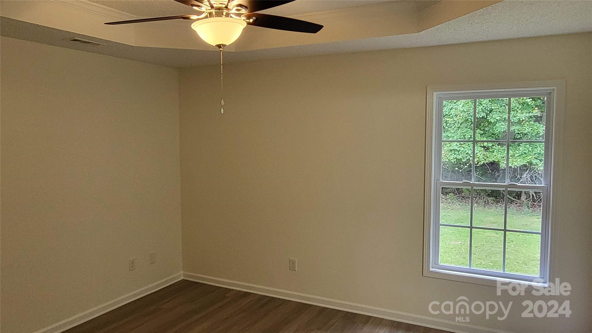 Hallmark Glen - Residential