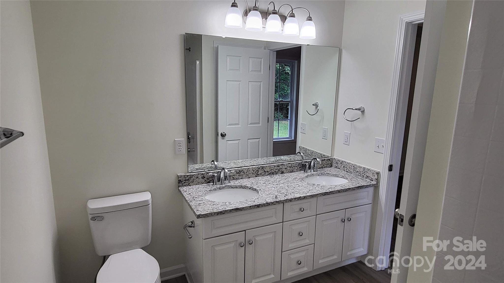 Hallmark Glen - Residential