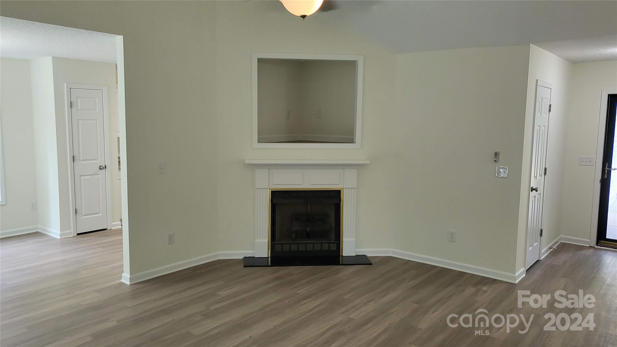 Hallmark Glen - Residential