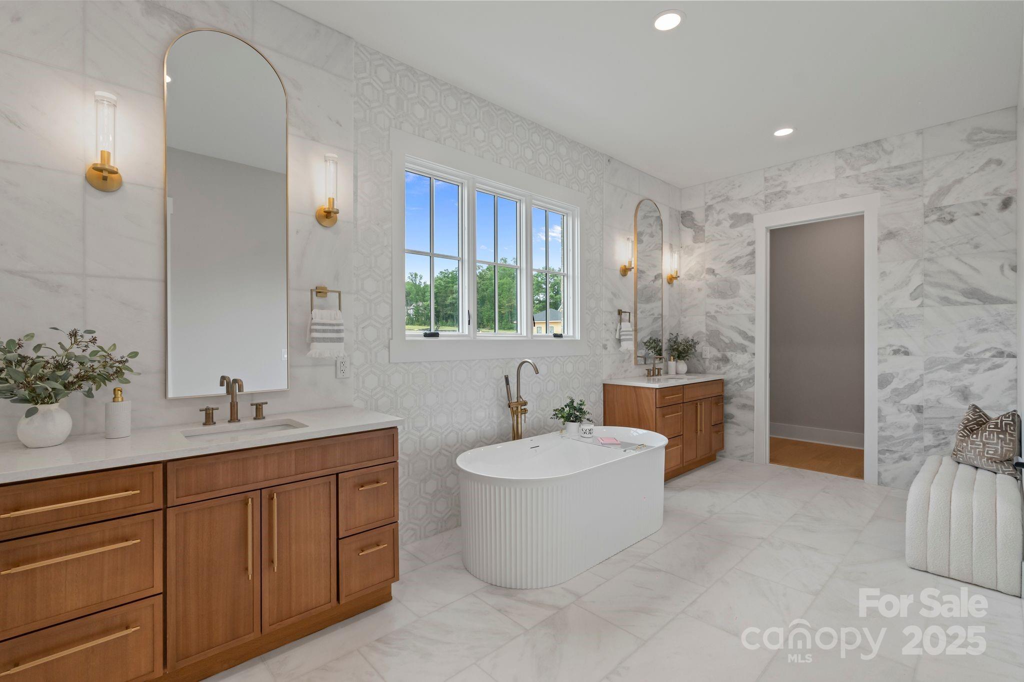 Twin Lakes - Residential