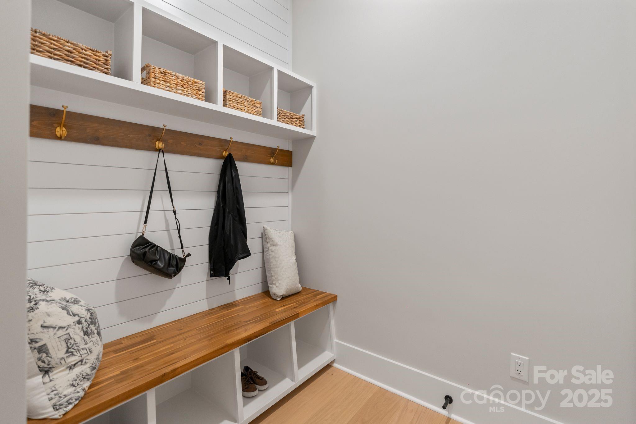 Twin Lakes - Residential