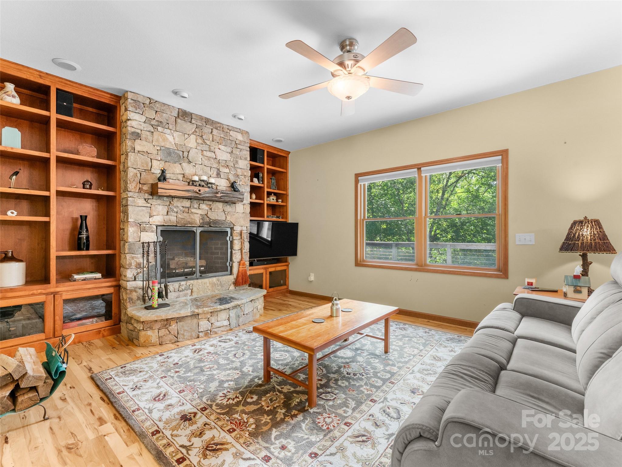 253 Sandy Lane