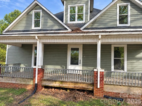 Photo of 139 Colfax Road, Statesville, NC 28625 (MLS # 4435178)