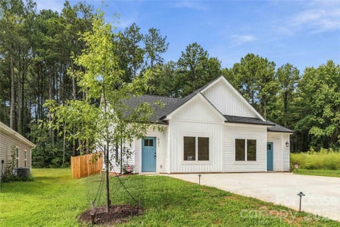 Photo of 521 N Linwood Avenue, Charlotte, NC 28216 (MLS # 4425486)