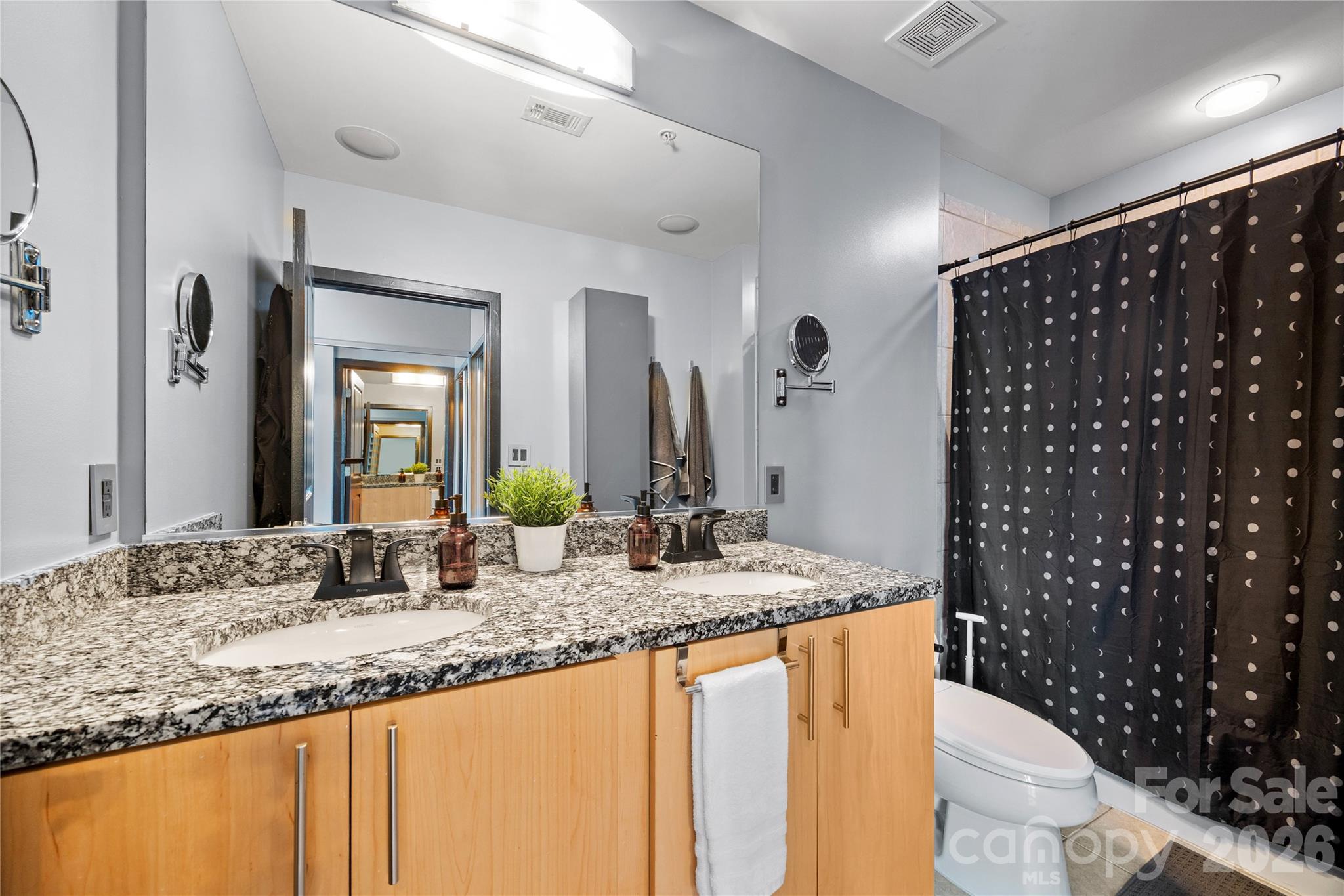 Avenue Condominiums - Residential