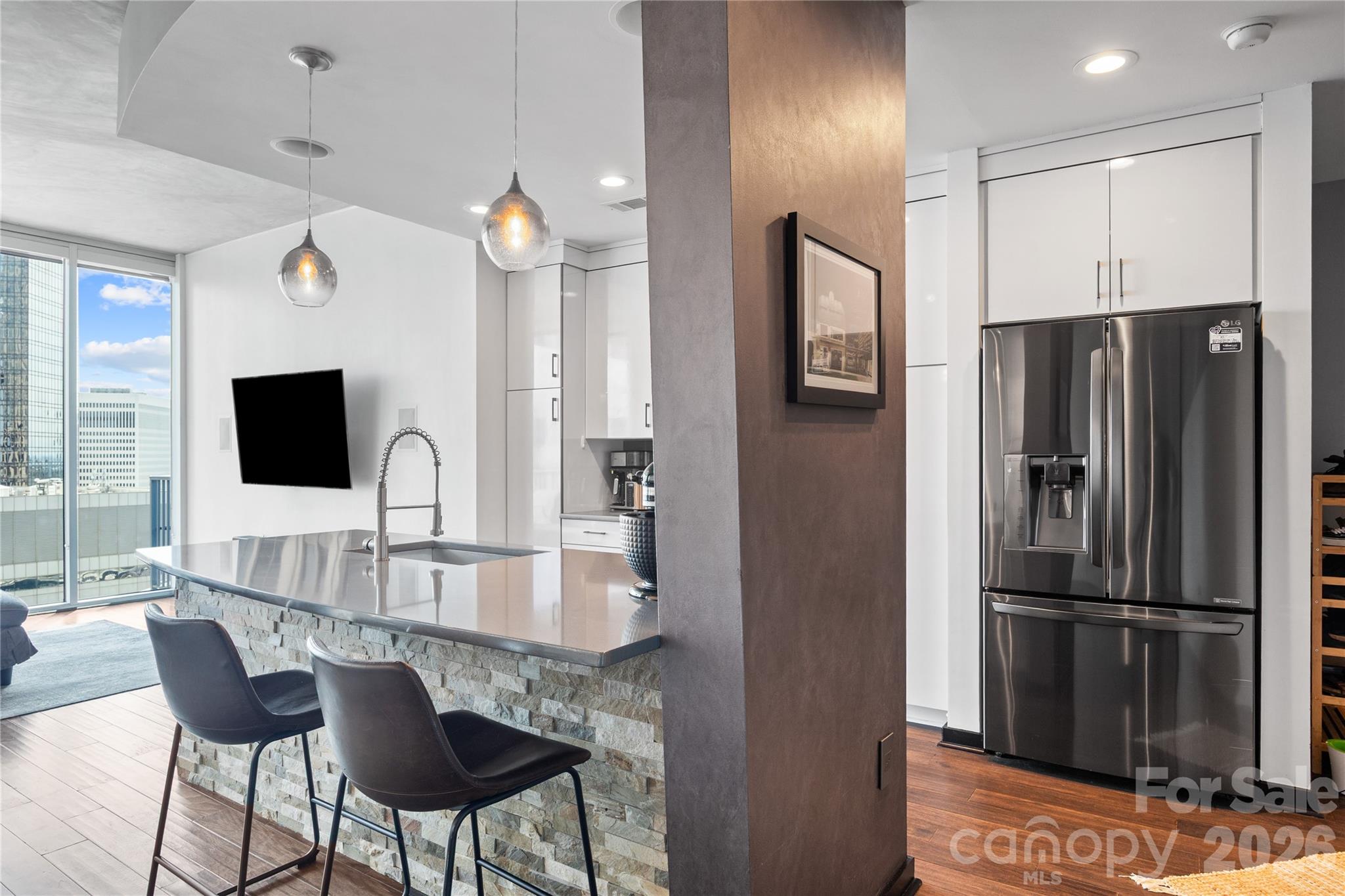 Avenue Condominiums - Residential