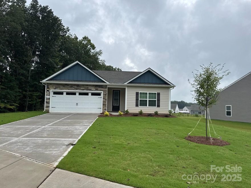 One of our most popular floor plans which features 3 bedrooms and 2 full bathrooms, a dedicated space off the kitchen that could be used as an office. The fully equipped kitchen is great for entertaining as it features a large island and lots of counterspace. 
This lot is located in an area that gives great views of the spectacular trees that surround the community.



*By obtaining financing through our preferred lender take advantage of seller concessions, including Builder Paid Closing Costs and Interest Rate Buydowns. Plus take advantage of our Zero Down Programs.