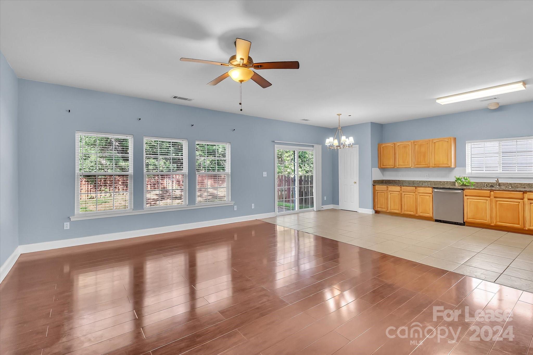 Hamilton Lakes - Residential Lease