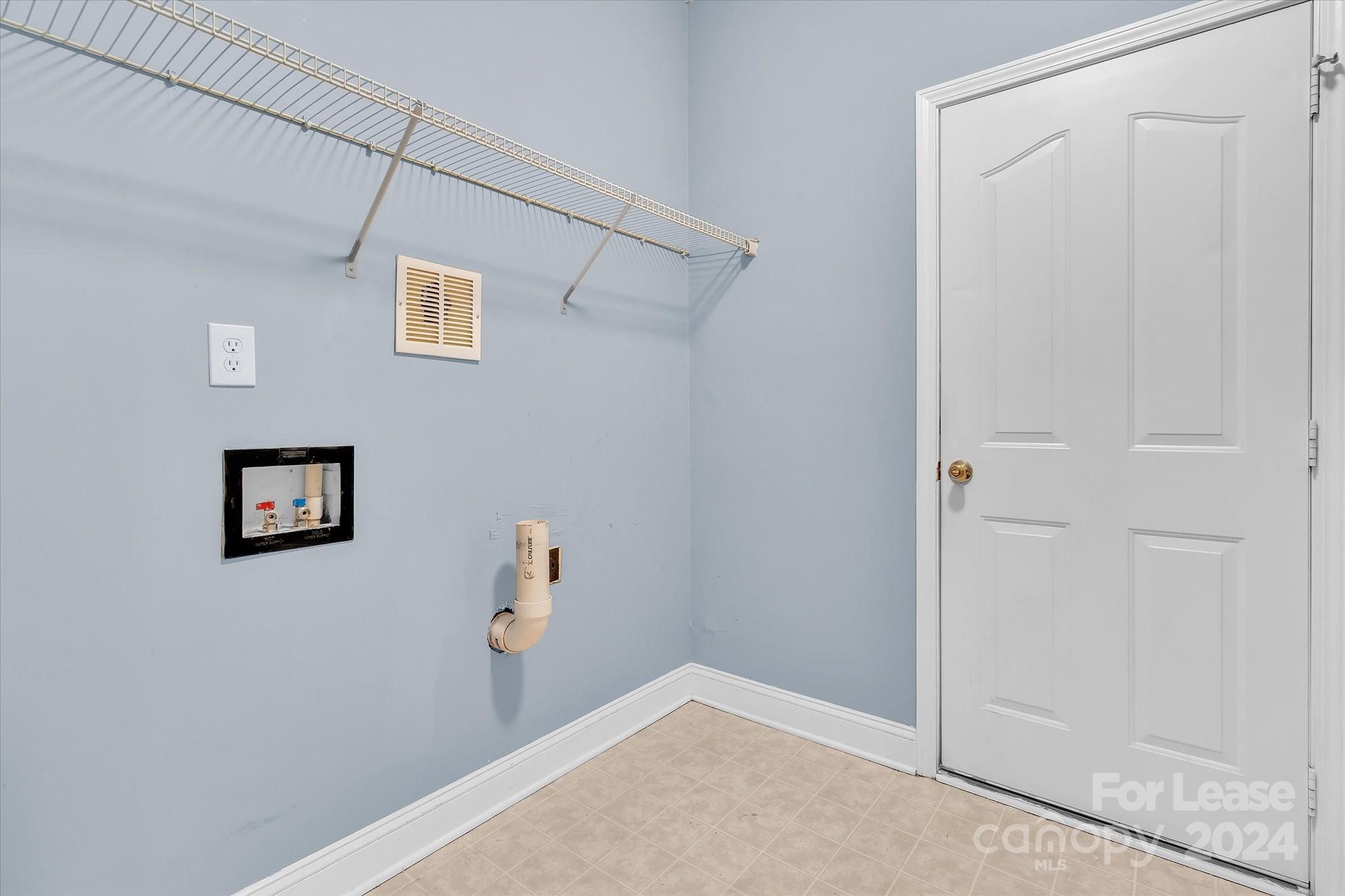 Hamilton Lakes - Residential Lease