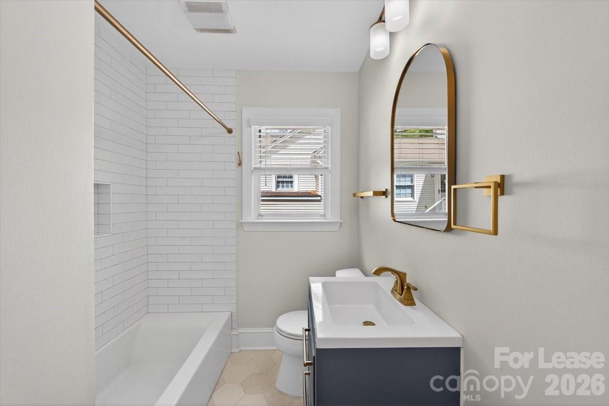 Myers Park - Residential Lease