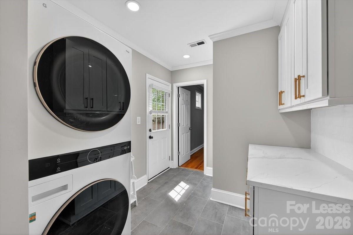 Myers Park - Residential Lease