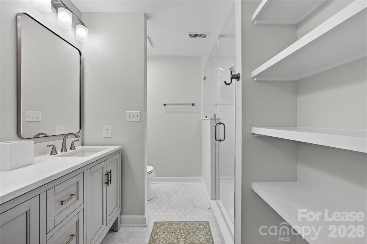 Myers Park - Residential Lease