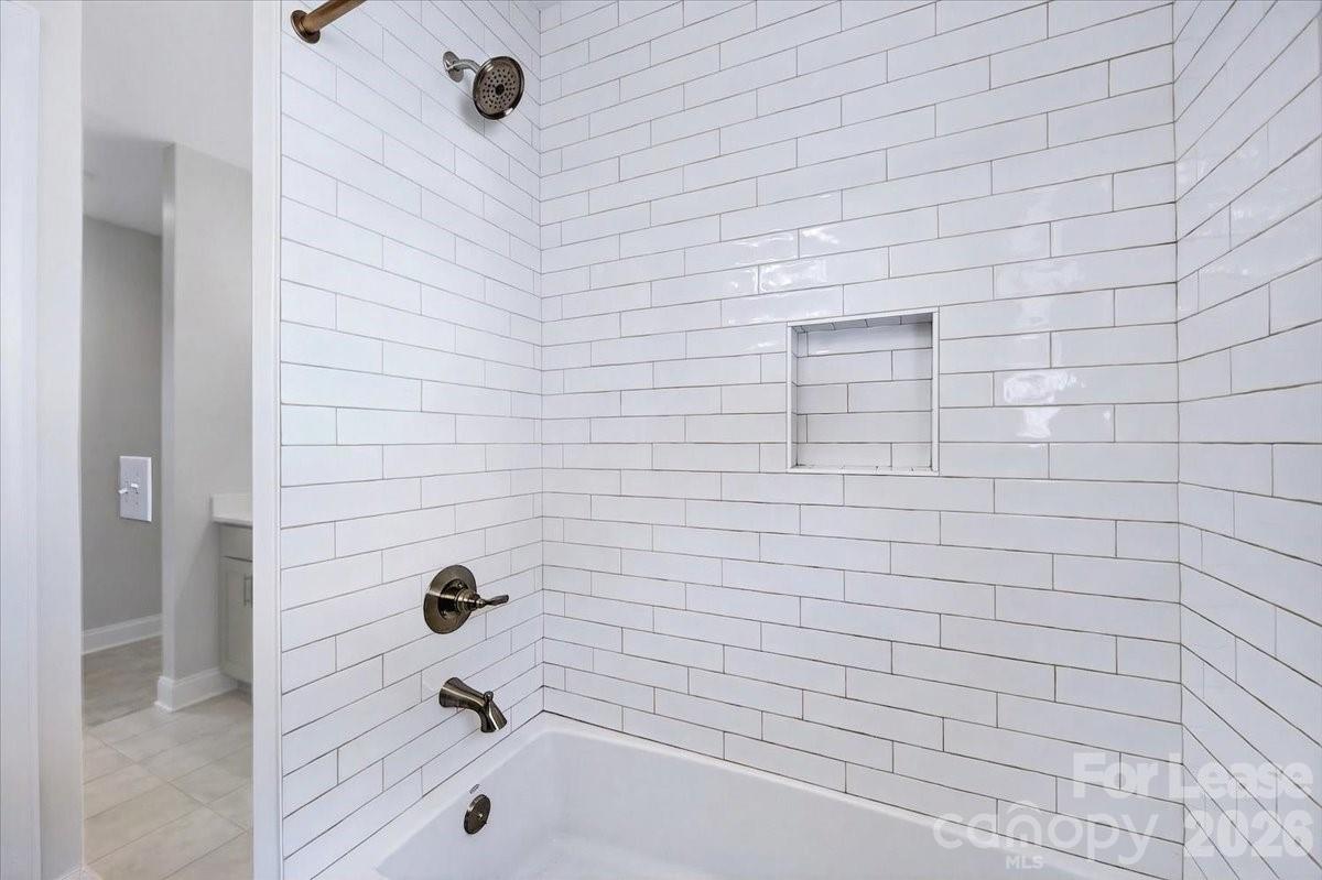 Myers Park - Residential Lease