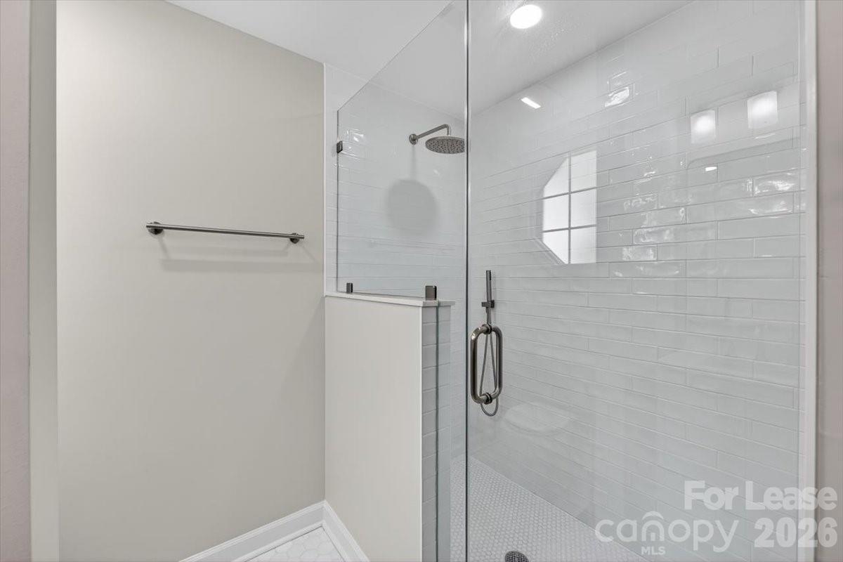 Myers Park - Residential Lease