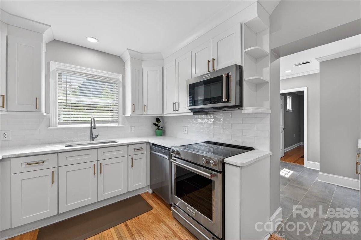 Myers Park - Residential Lease