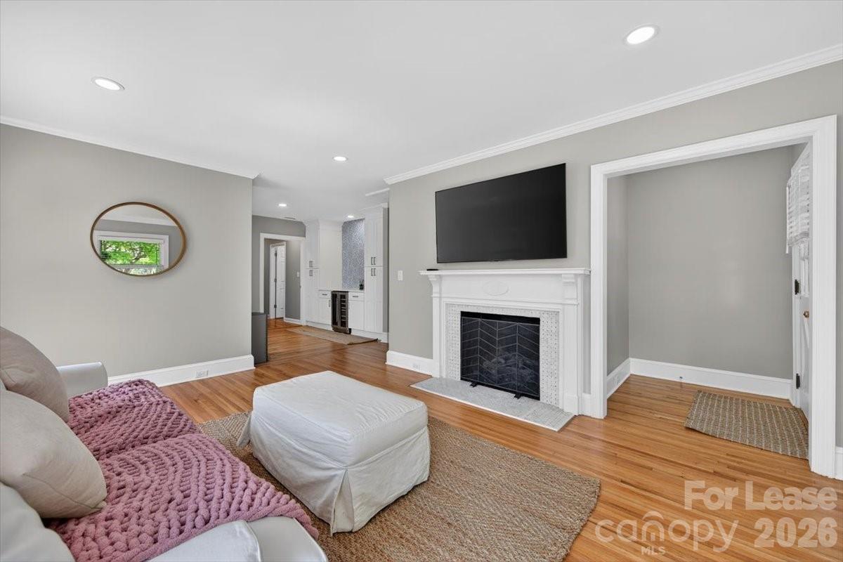 Myers Park - Residential Lease