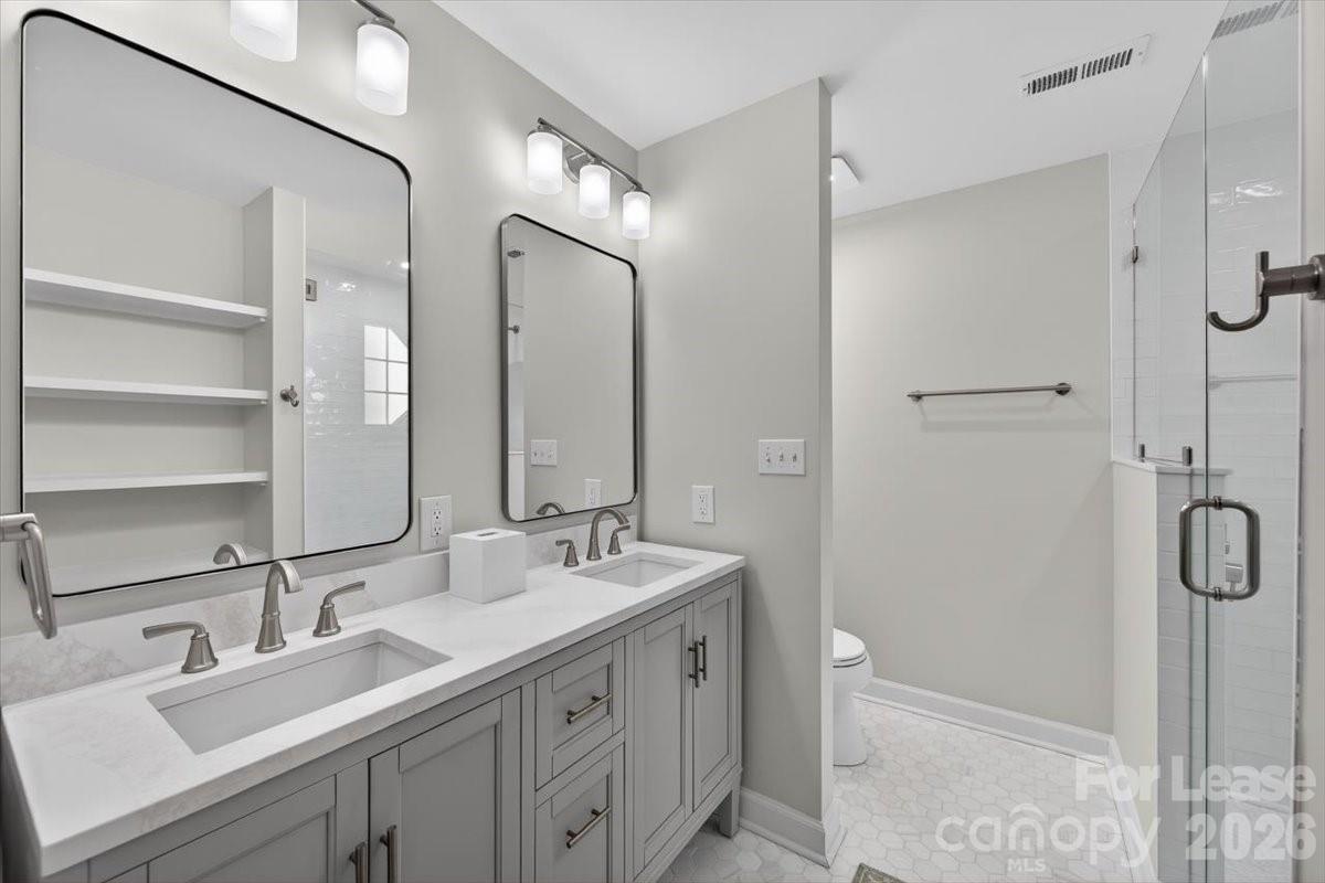 Myers Park - Residential Lease