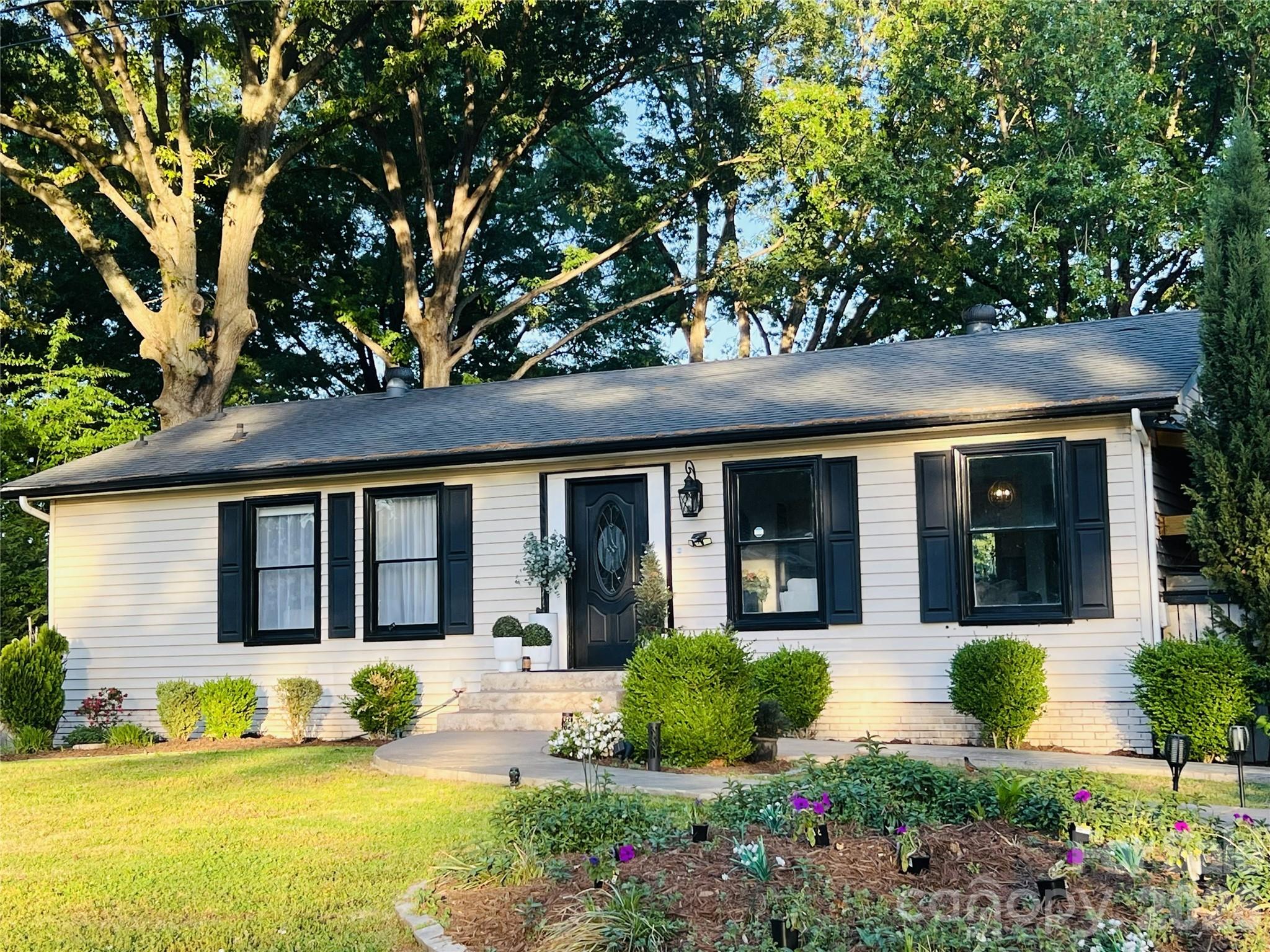 21510 Norman Shores Drive