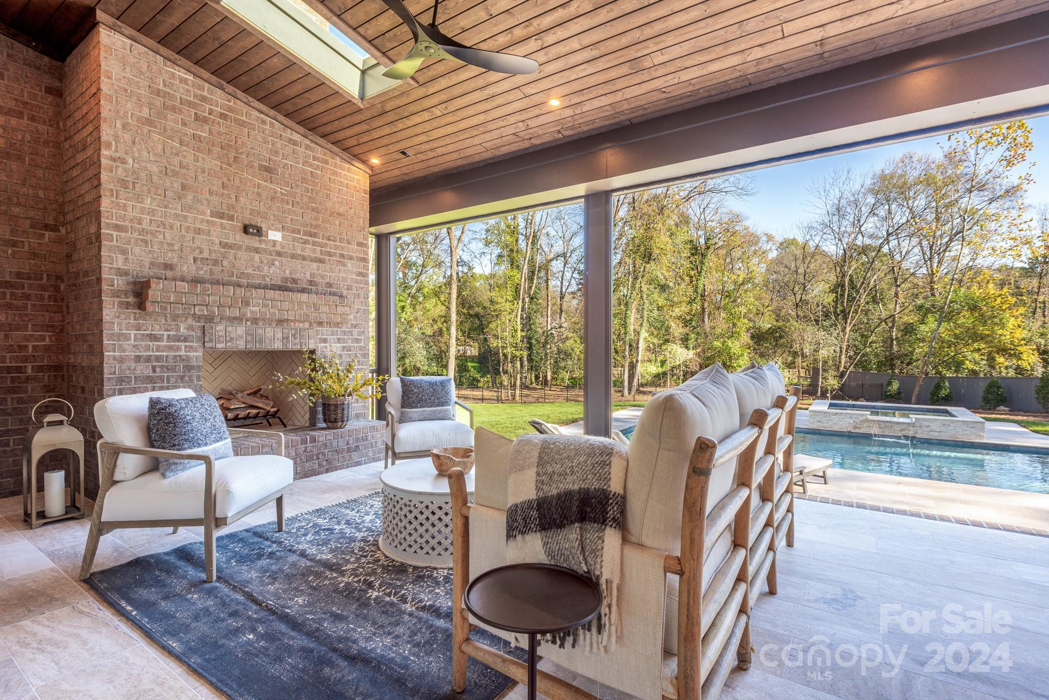 Mammoth Oaks - Residential