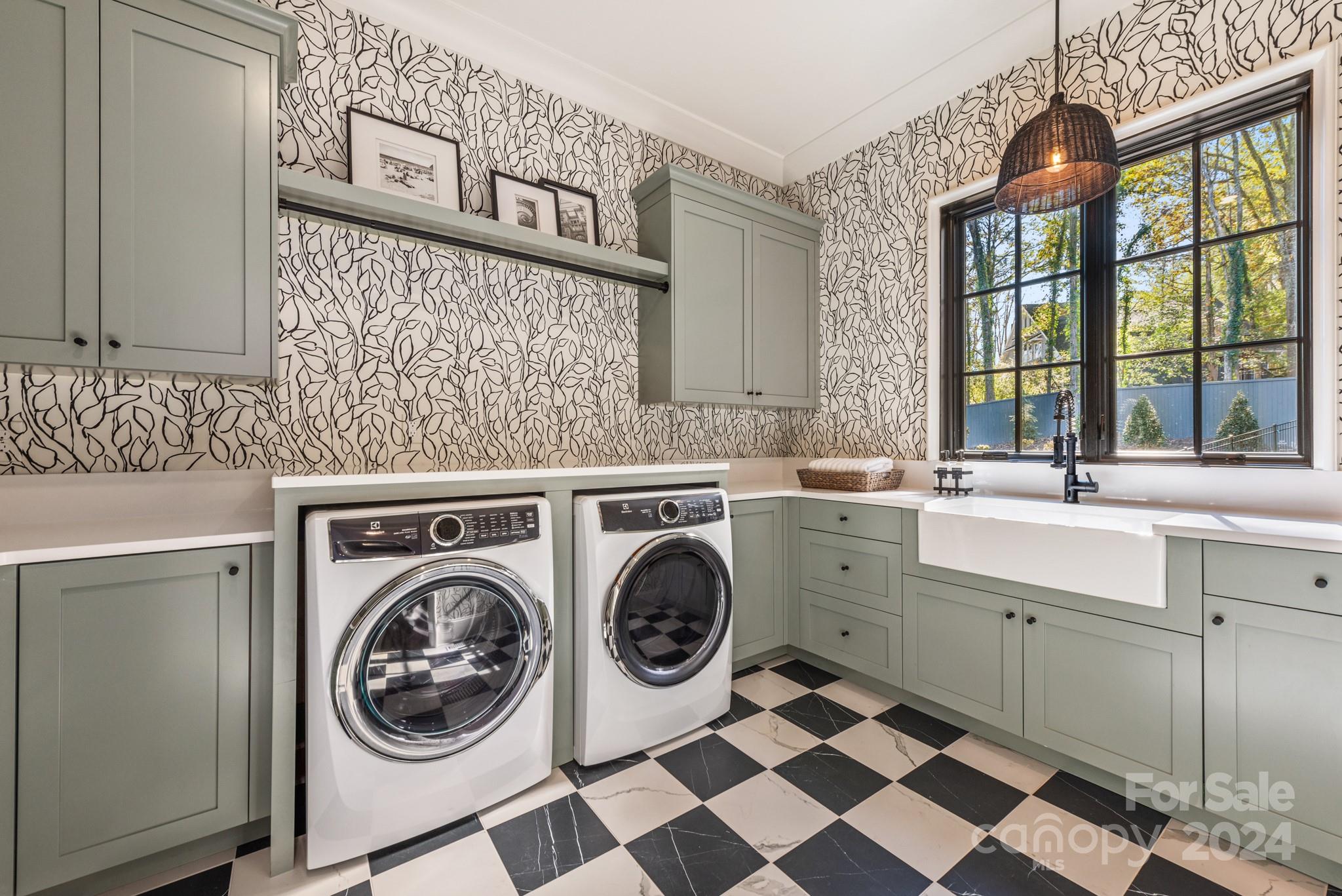 Mammoth Oaks - Residential