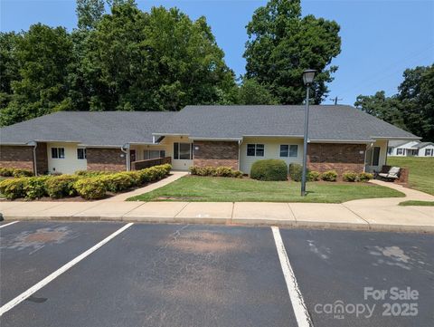 409 4th Street SW Conover NC 28613