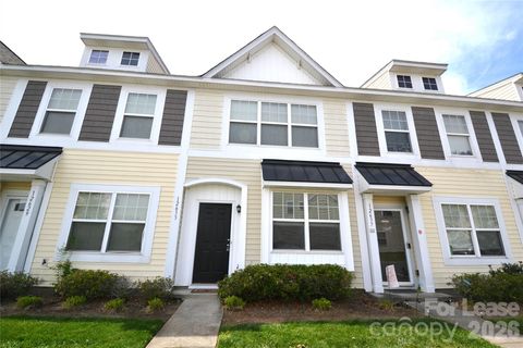 Photo of 12633 Persimmon Tree Drive, Charlotte, NC 28273 (MLS # 4367606)