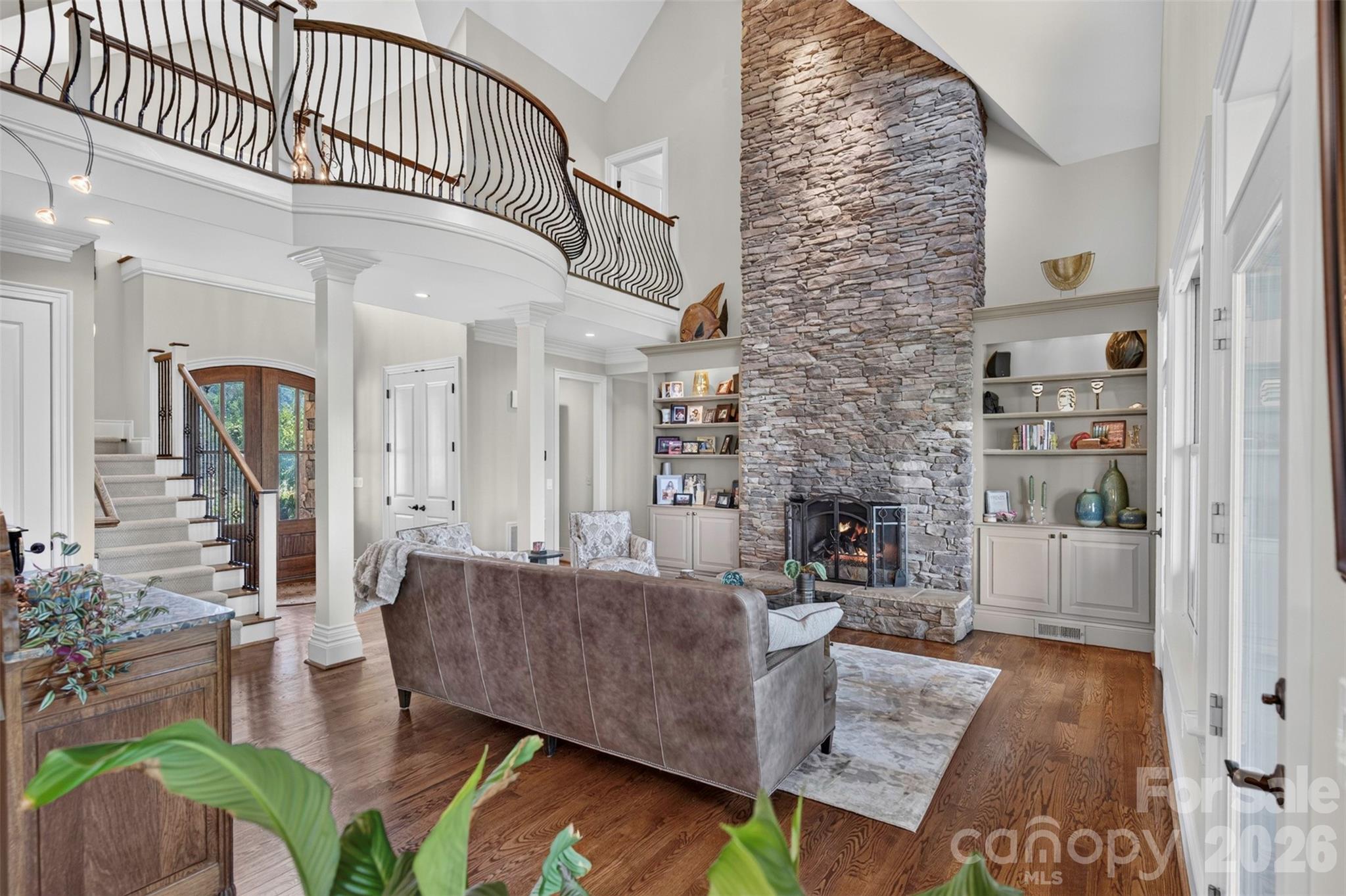 851 Sunlight Ridge Drive