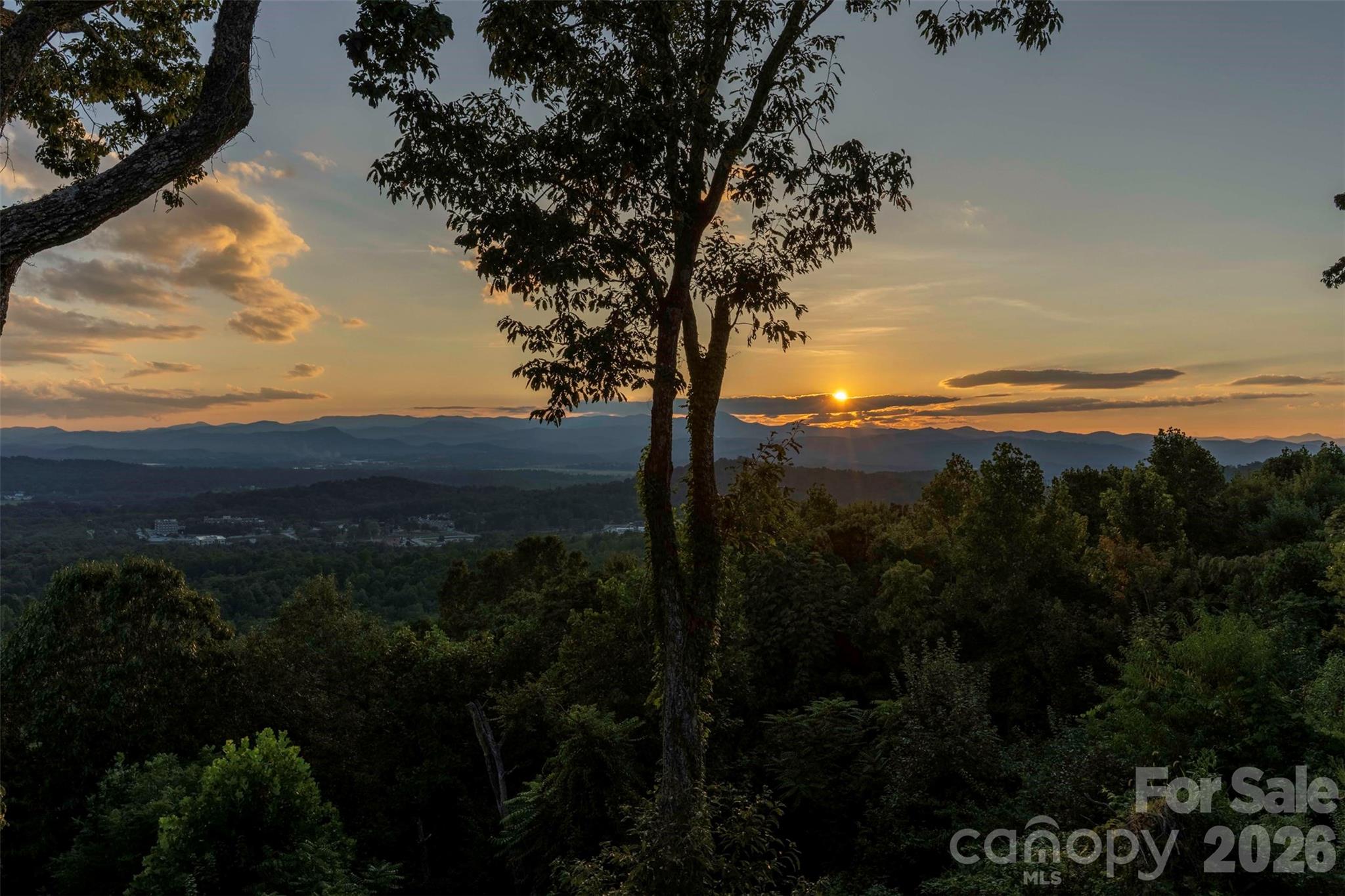 851 Sunlight Ridge Drive