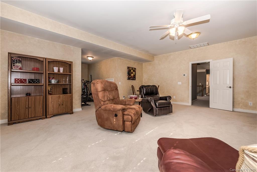 Hunter Oaks - Residential