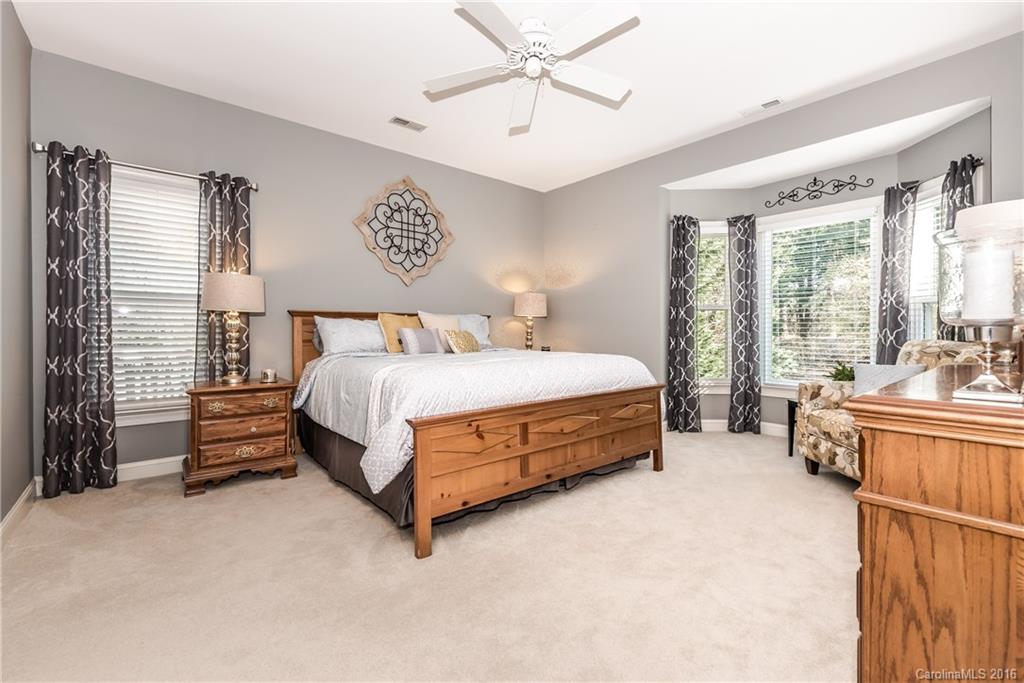 Hunter Oaks - Residential