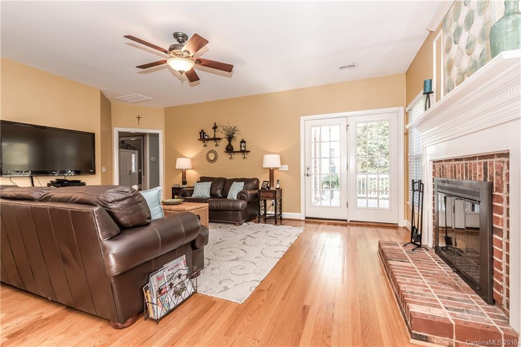 Hunter Oaks - Residential