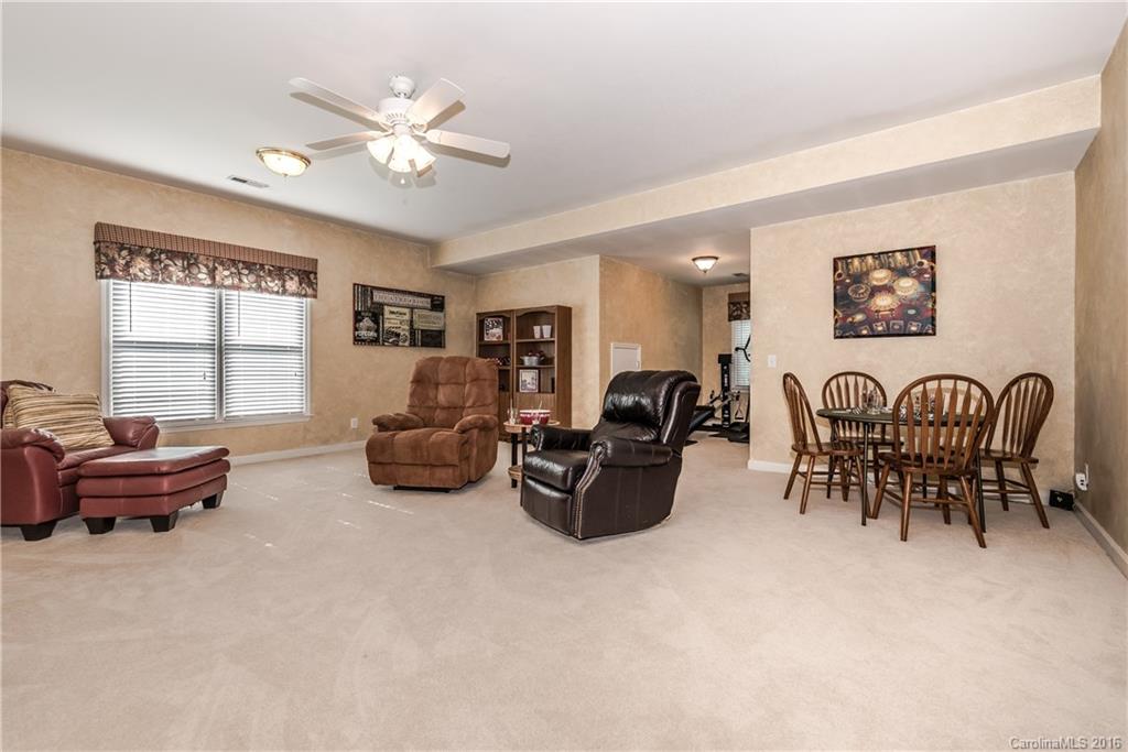 Hunter Oaks - Residential