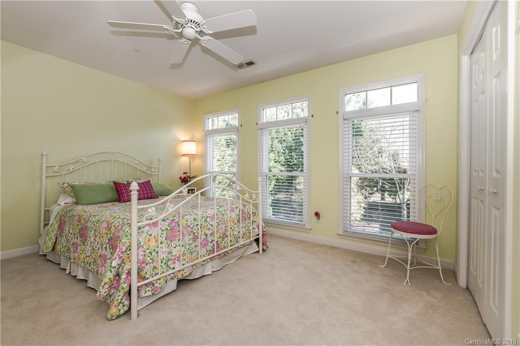 Hunter Oaks - Residential