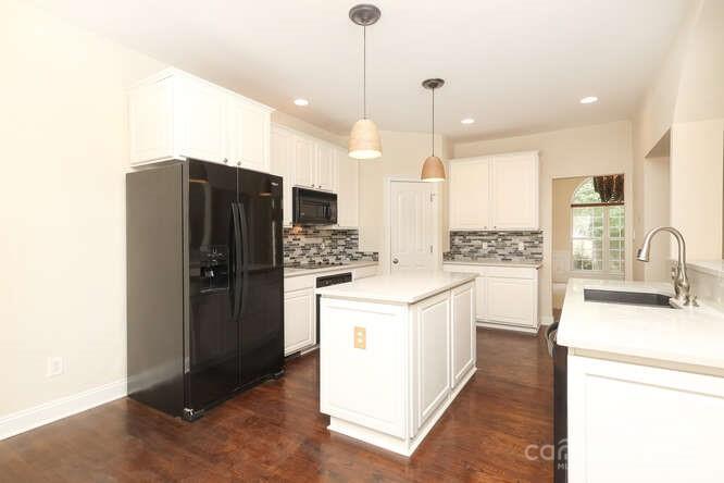 Lakepointe North - Residential