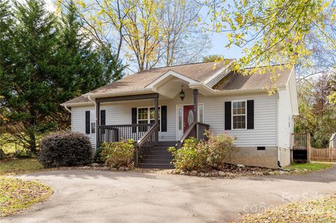 Photo of 190 Temple Church Road, Brevard, NC 28712 (MLS # 4317650)