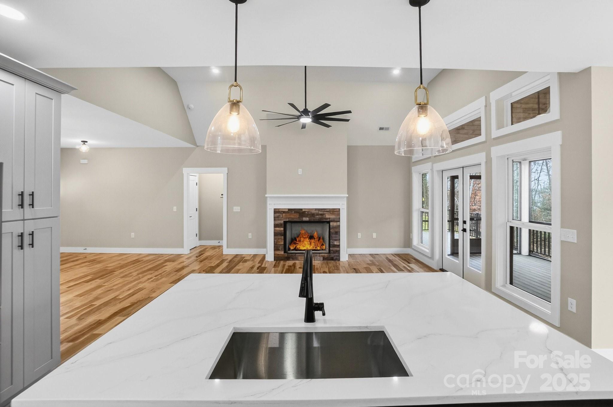 Spring Shore - Residential