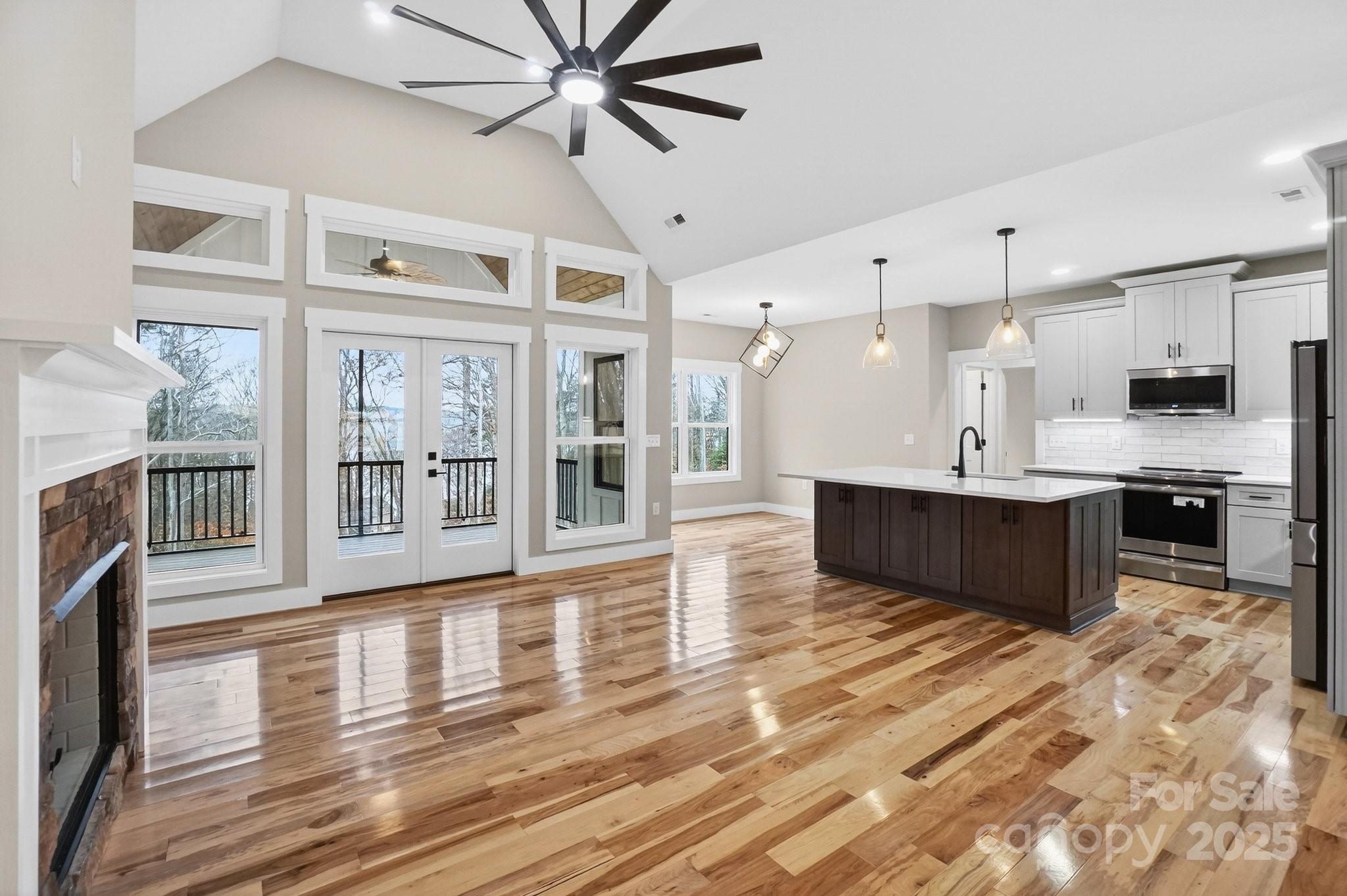 Spring Shore - Residential