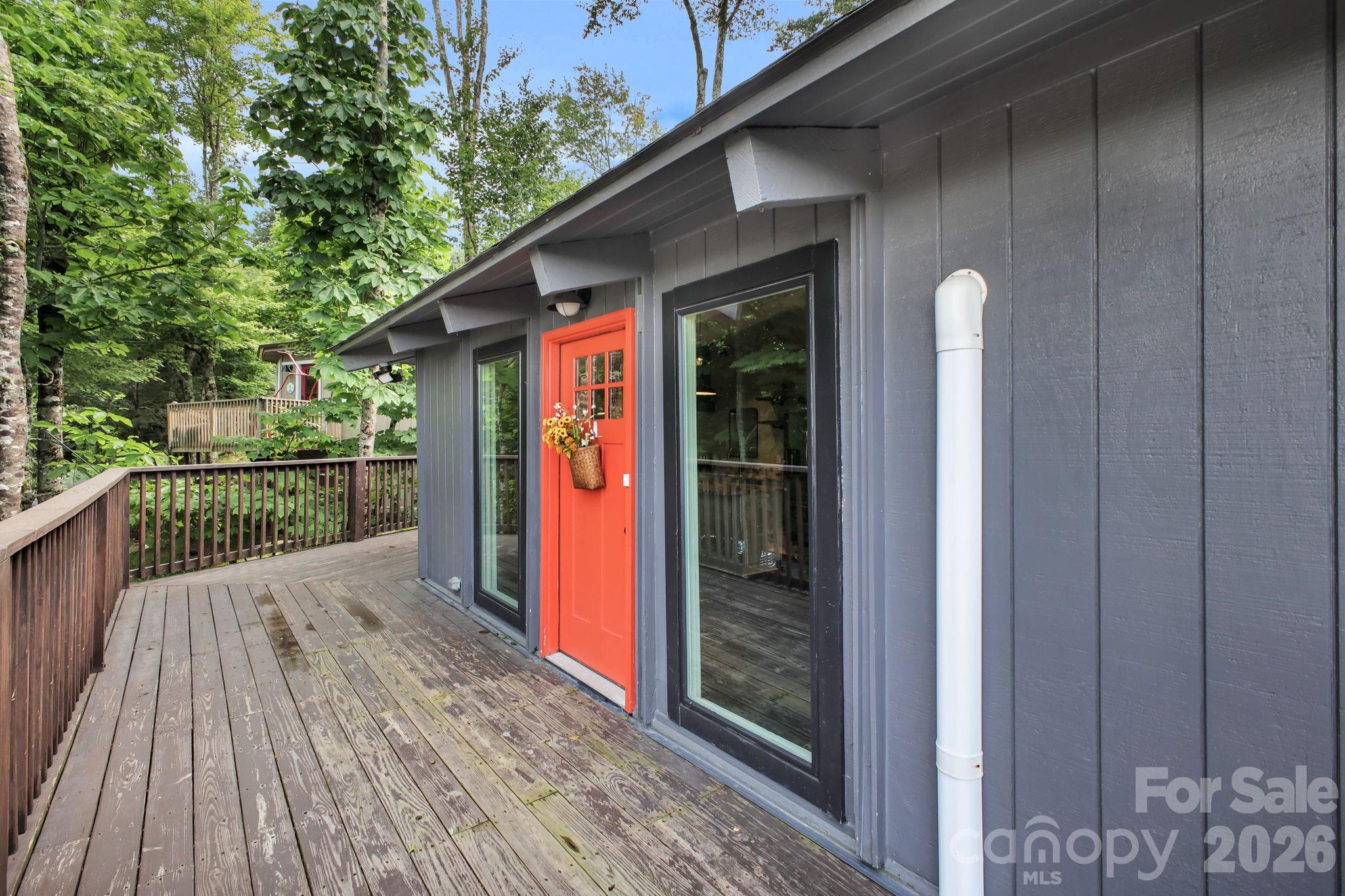 119 Beechwood Lane