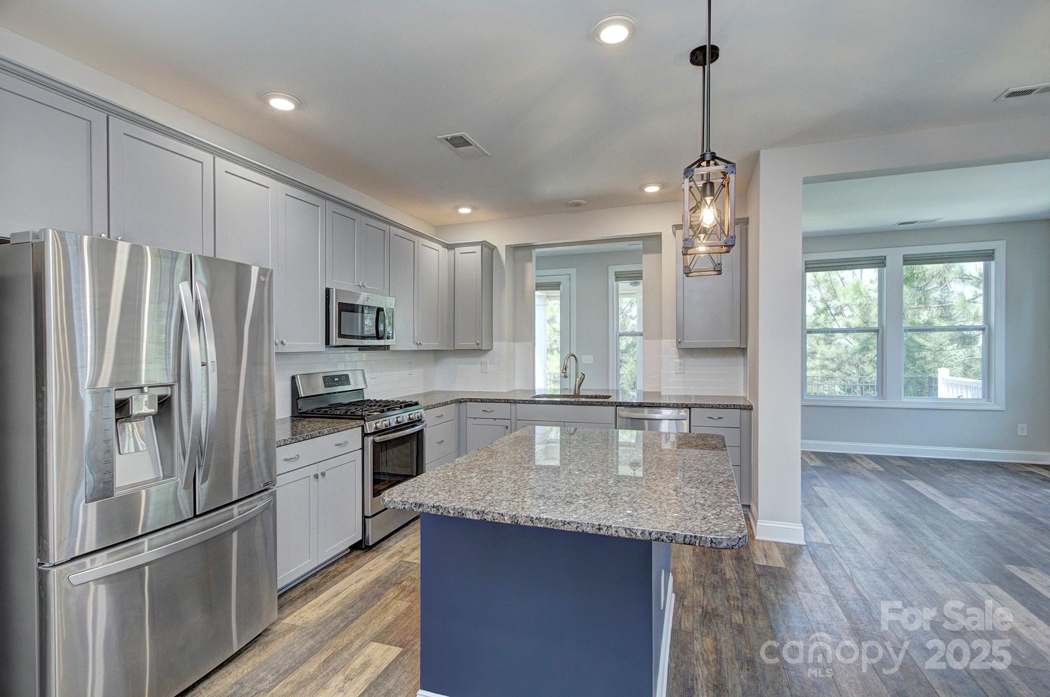 5527 Cheerful Lane