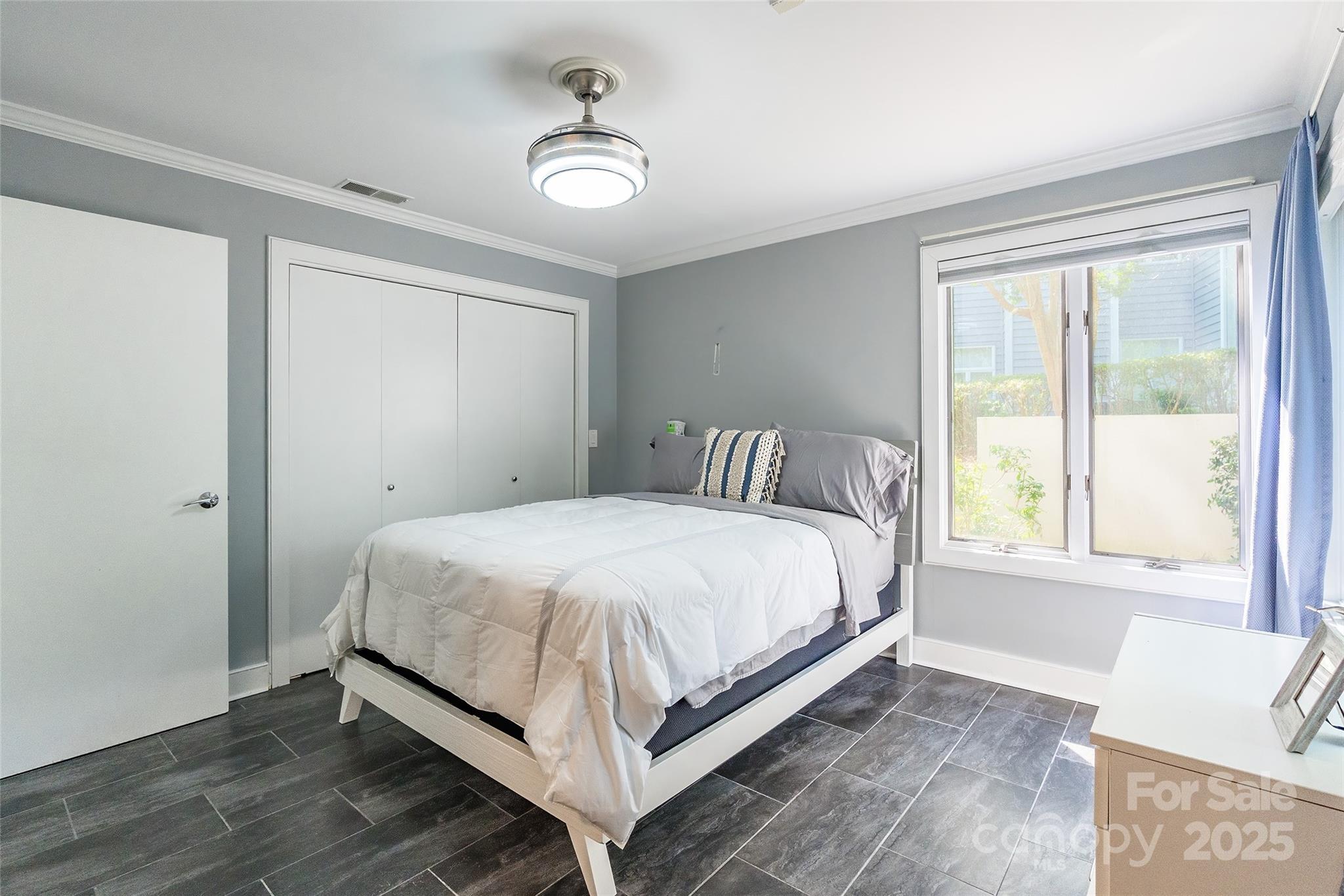 Lake Club - Residential