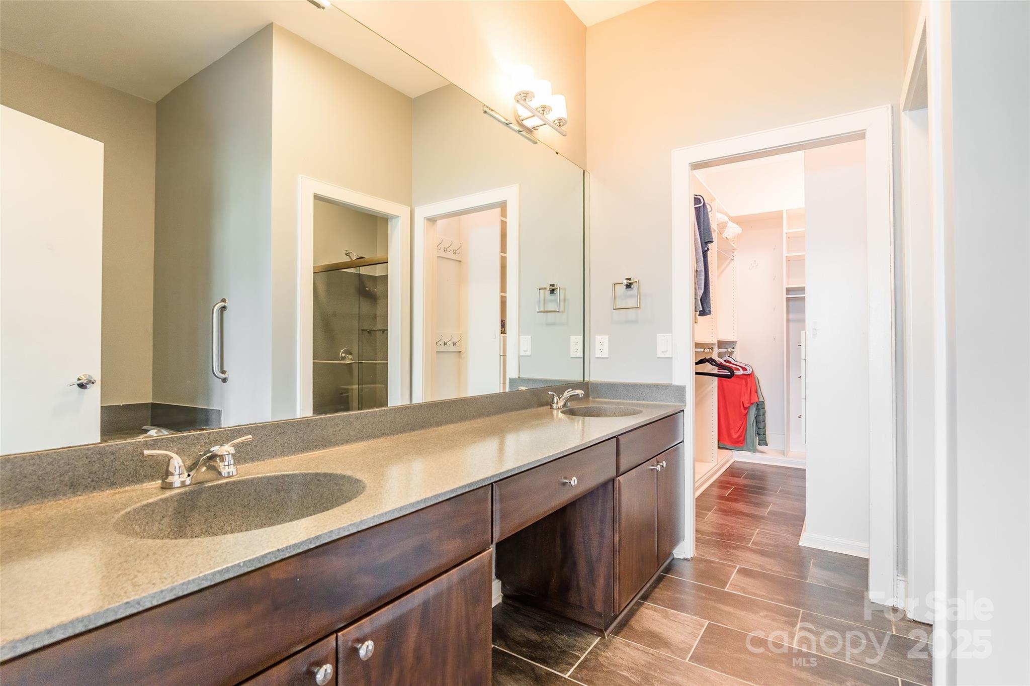 Lake Club - Residential