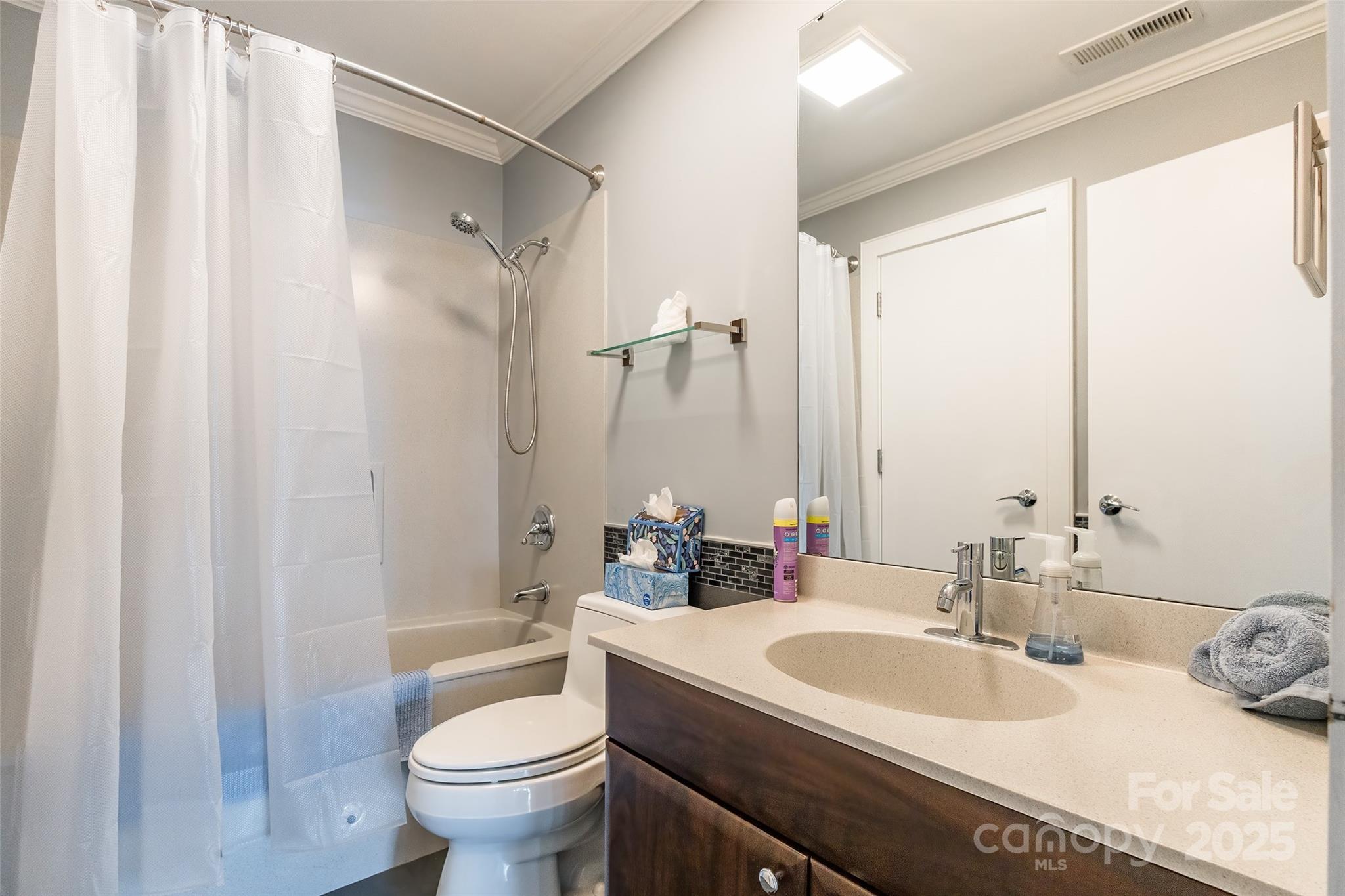 Lake Club - Residential