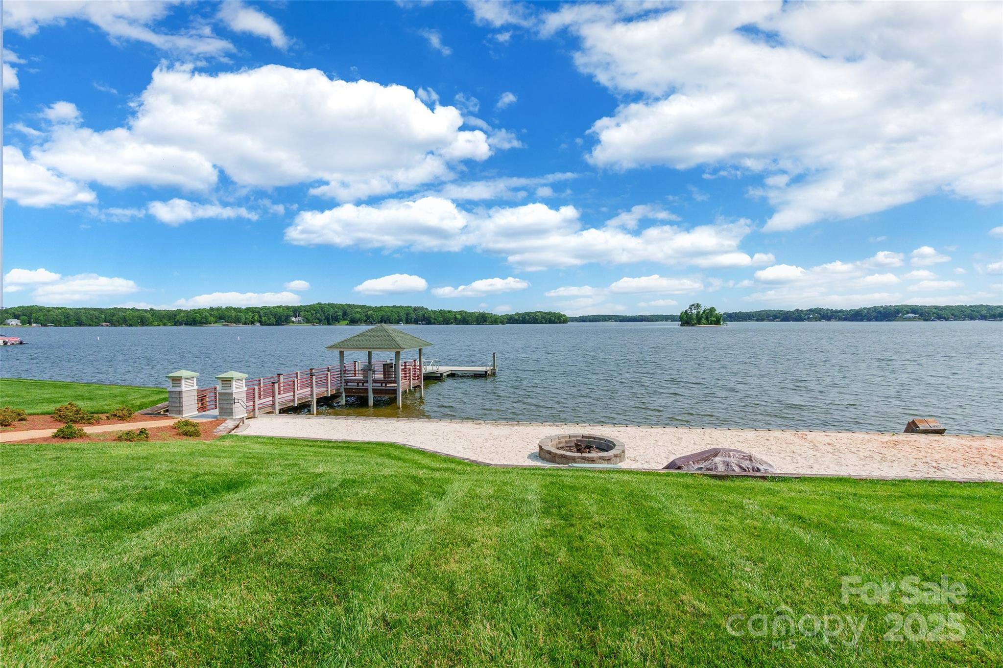 Lake Club - Residential